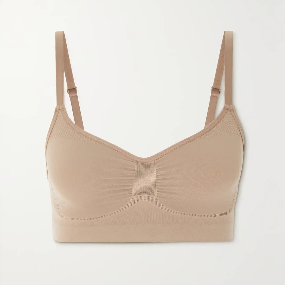 L/XL Skims seamless sculpting bra